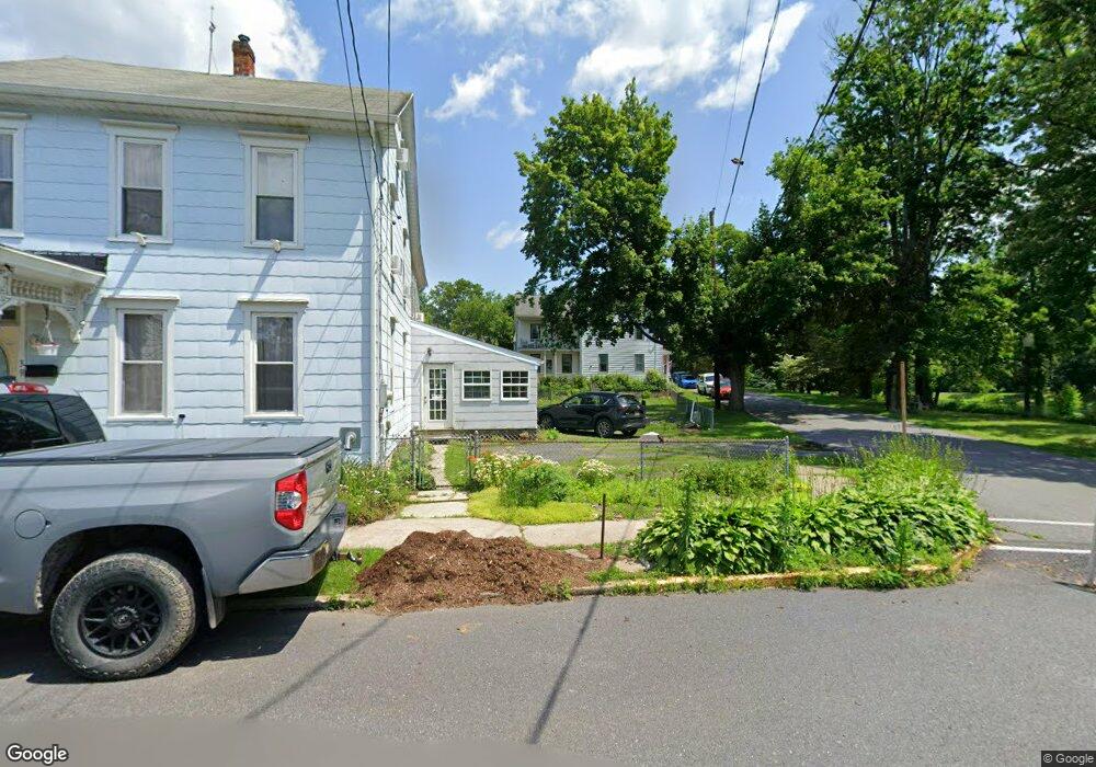 39 Maple St, Pine Grove, PA 17963 - photo 1