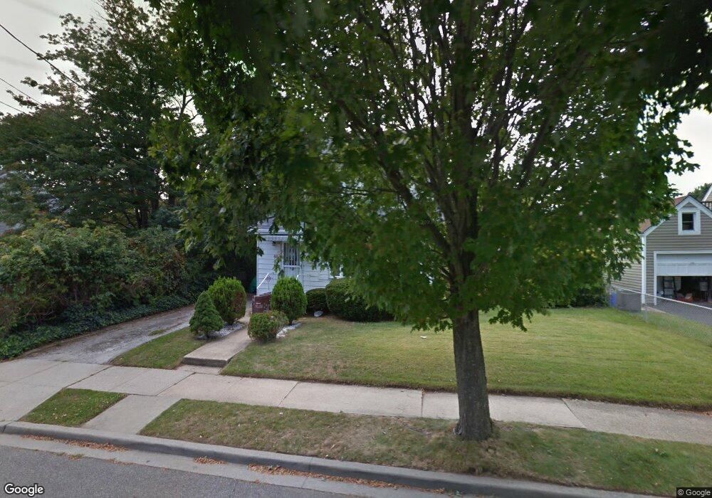 55 Sagamore St, Freeport, NY 11520 - photo 1