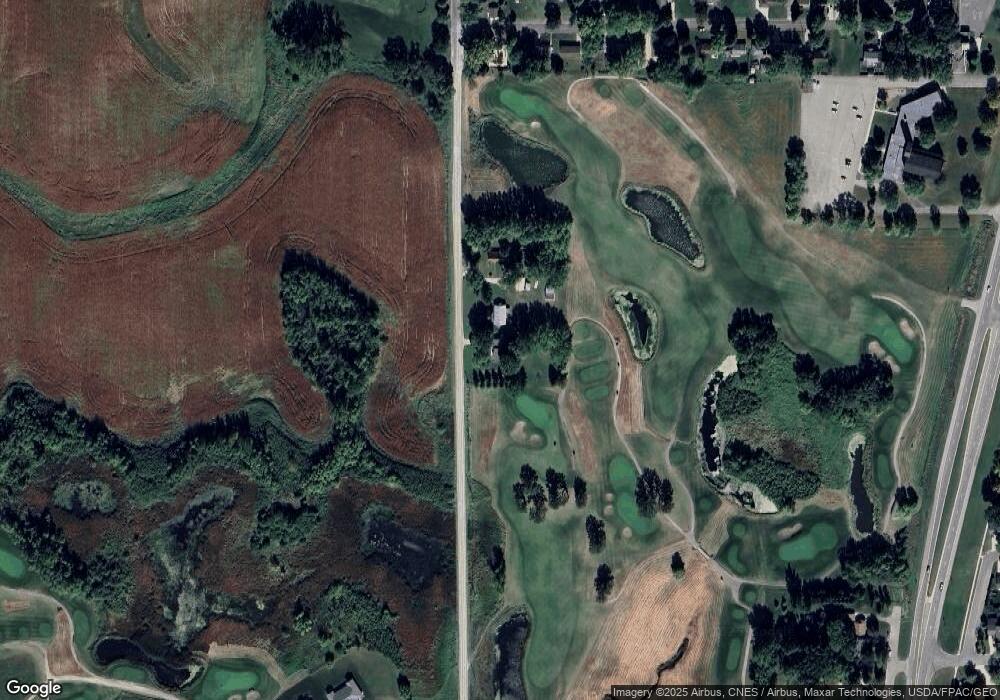 825 Wedgewood Rd, Albert Lea, MN 56007 - photo 1