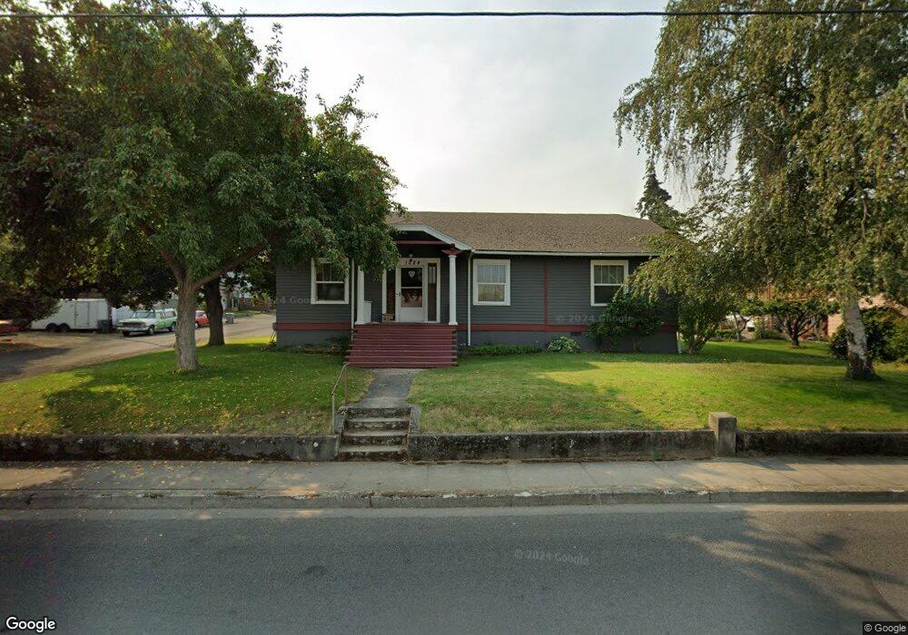 1224 E 9th St, the Dalles, OR 97058 - photo 1