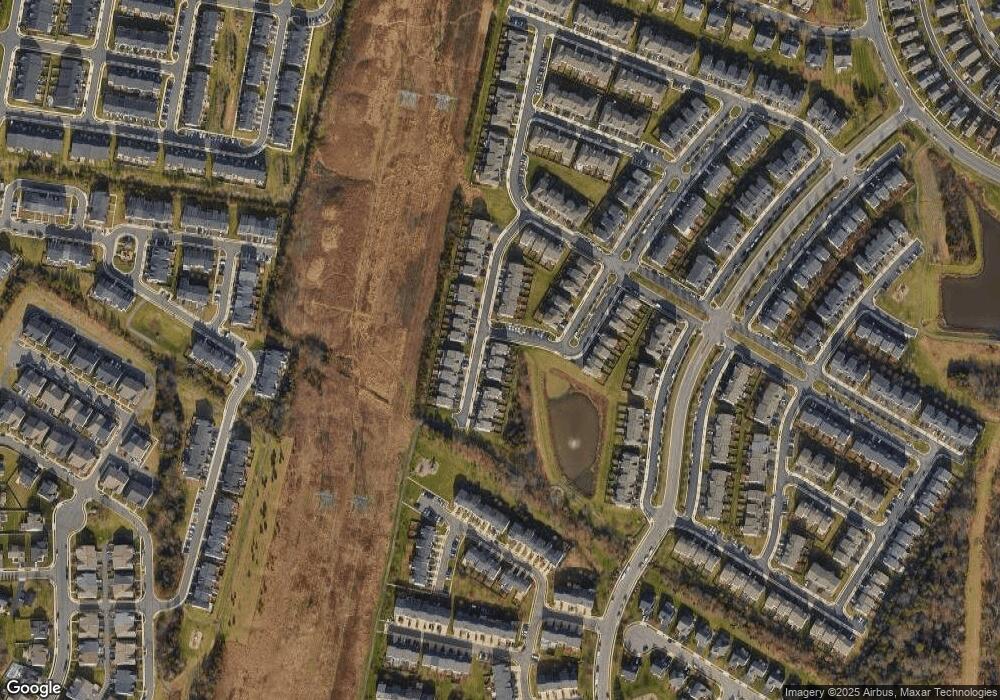 25136 Sweet Myrtle Square, Aldie, VA 20105 - photo 1