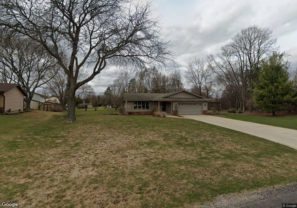 6625 S 118th St, Franklin, WI 53132 - photo 1