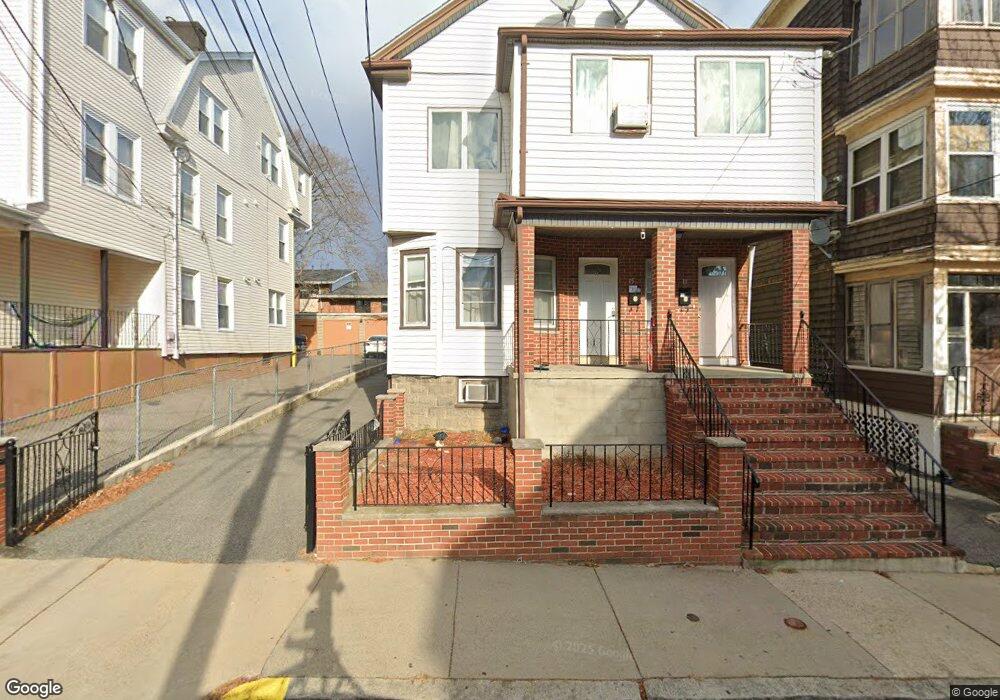 13 Sewall St unit 2, Somerville, MA 02145 - photo 1