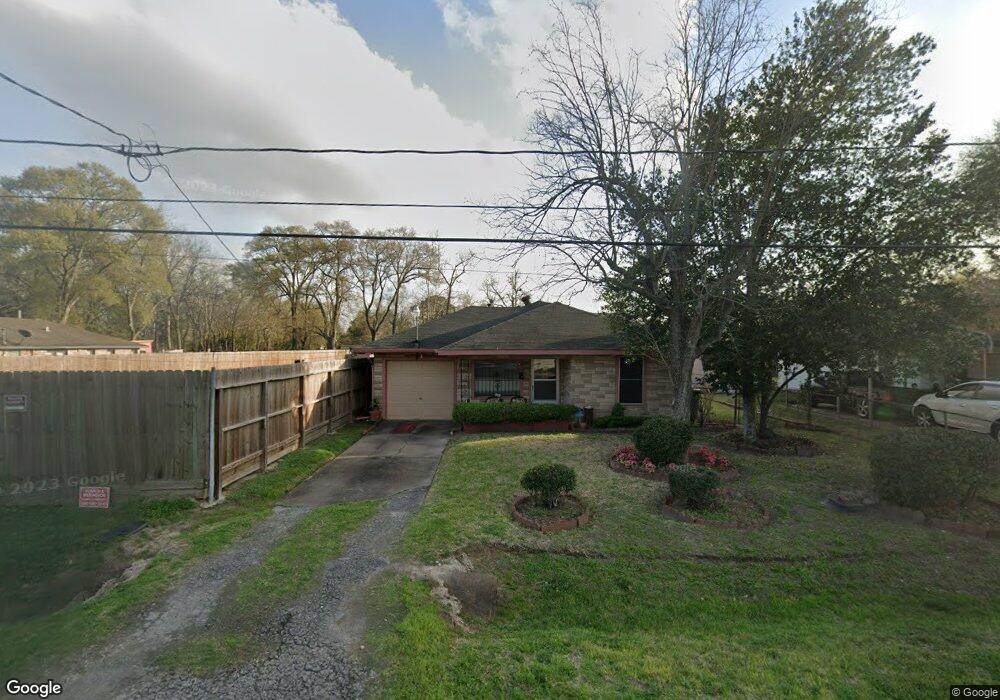 985 Wall St, Houston, TX 77088 - photo 1