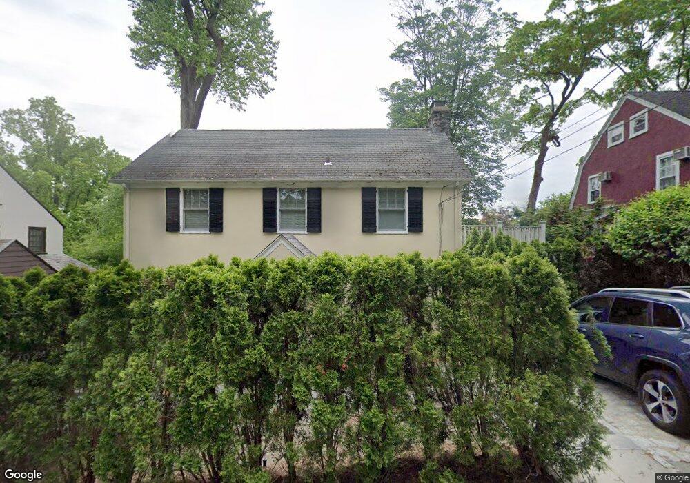 26 Bretton Rd, Scarsdale, NY 10583 - photo 1