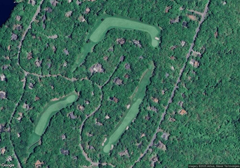 805 Overlook Ct, Hawley, PA 18428 - photo 1