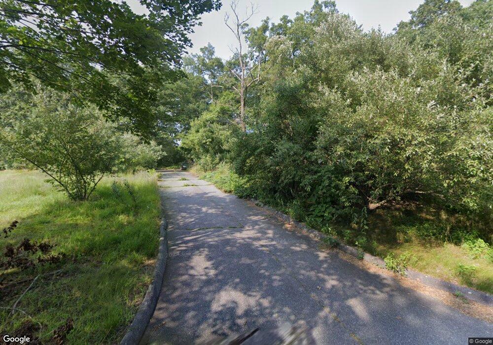 546 Wauregan Rd, Danielson, CT 06239 - photo 1