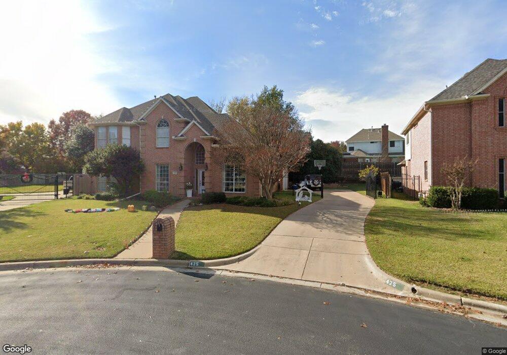425 Montreal Ct, Hurst, TX 76054 - photo 1