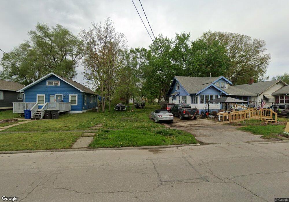 2226 E Grand Ave, Des Moines, IA 50317 - photo 1