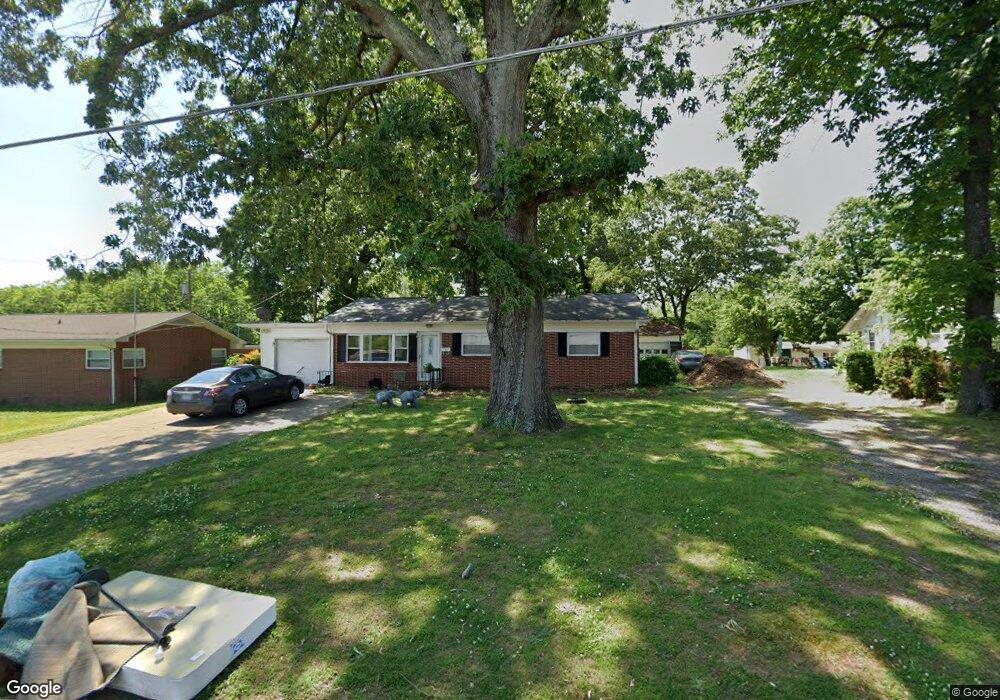 342 23rd St SW, Hickory, NC 28602 - photo 1