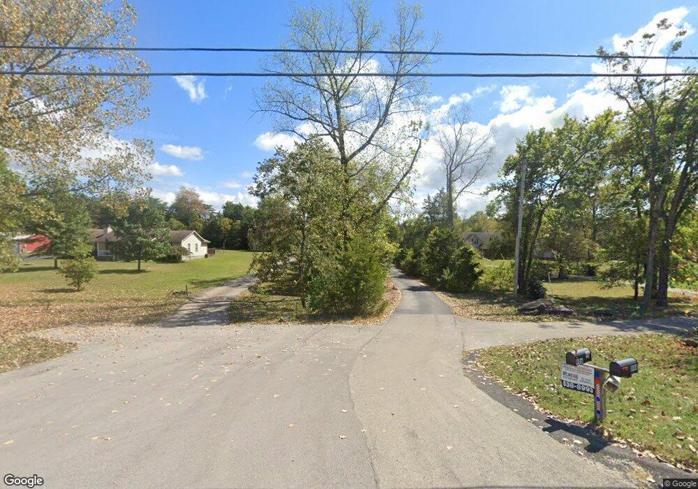 906 Greenbriar Rd, Mount Washington, KY 40047 - photo 1