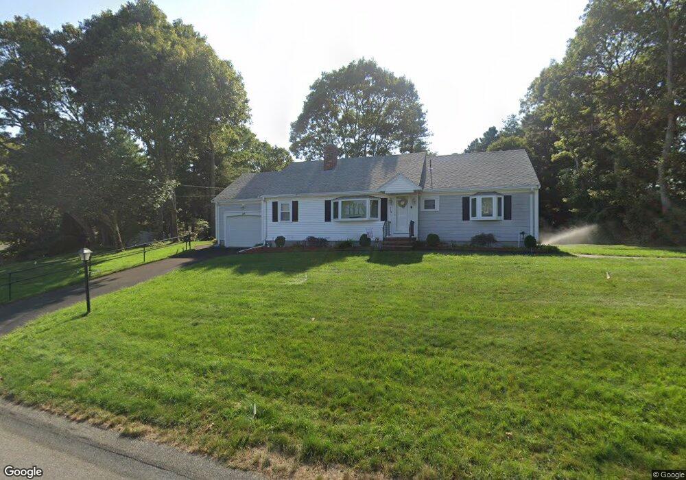 316 Mariner Cir, Cotuit, MA 02635 - photo 1