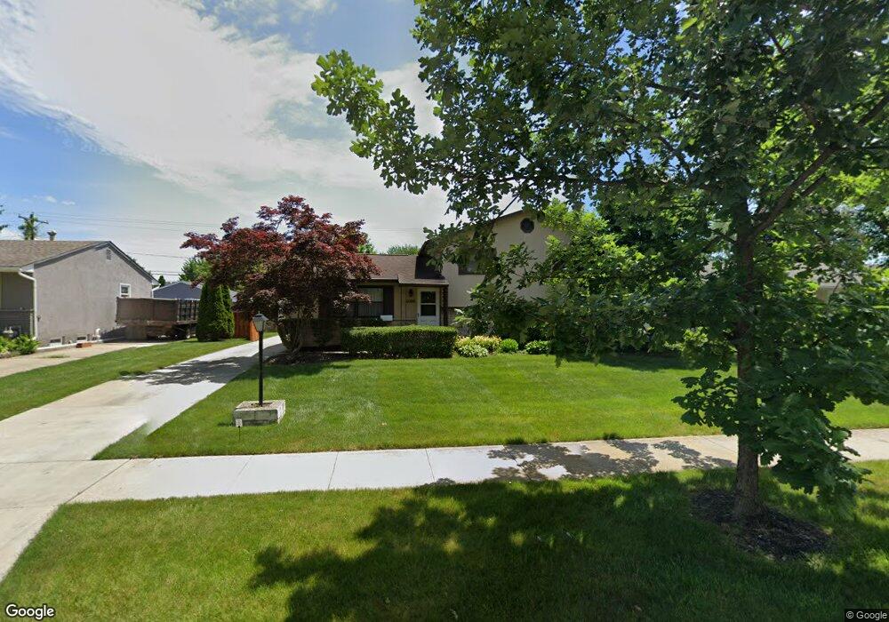 6086 Karl Rd, Columbus, OH 43229 - photo 1