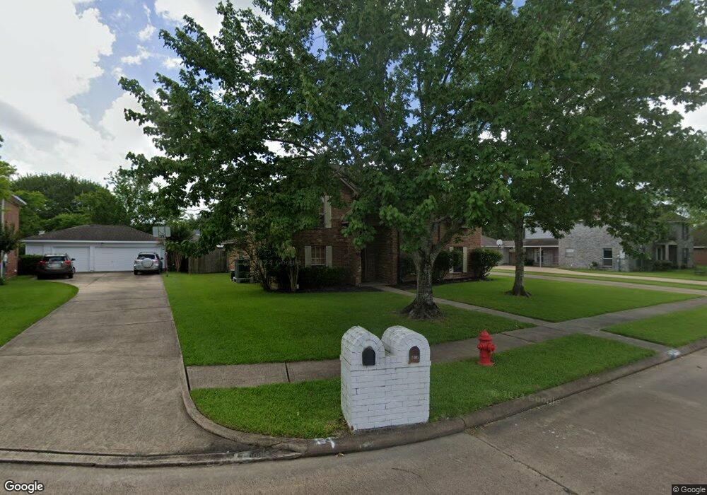 2005 Stapleton Dr, Friendswood, TX 77546 - photo 1