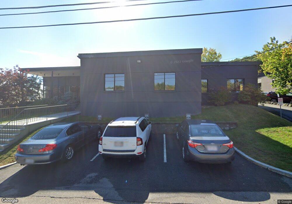 20 Fox Rd unit 1, Waltham, MA 02451 - photo 1