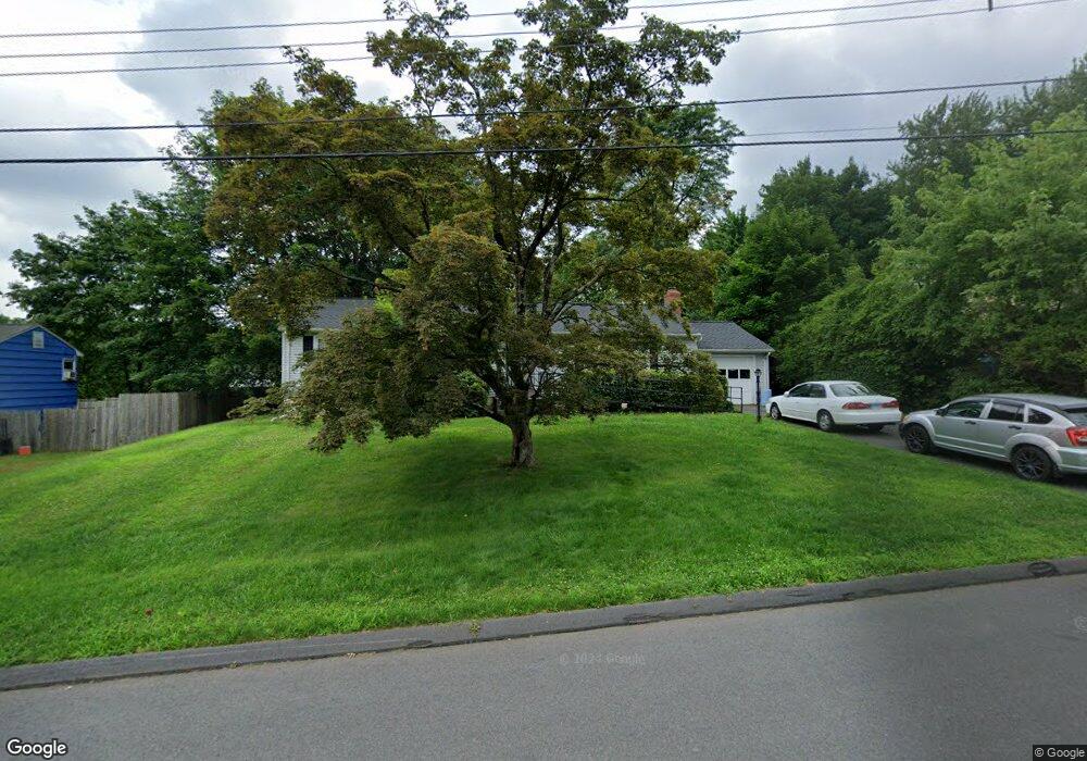 5 Pinney Rd, Bloomfield, CT 06002 - photo 1