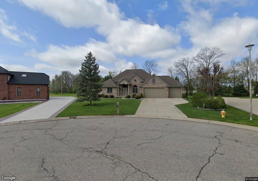 5290 Wyndemere Square, Swartz Creek, MI 48473 - photo 1