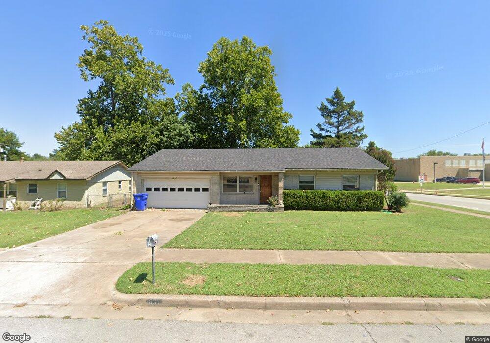 1637 S 2nd St, Broken Arrow, OK 74012 - photo 1