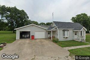 609 E Main St, Hardin, MO 64035