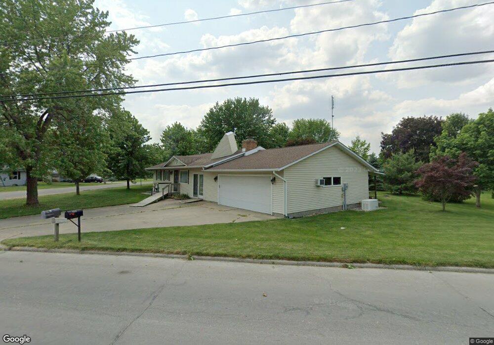 658 S Jackson St, Nappanee, IN 46550 - photo 1