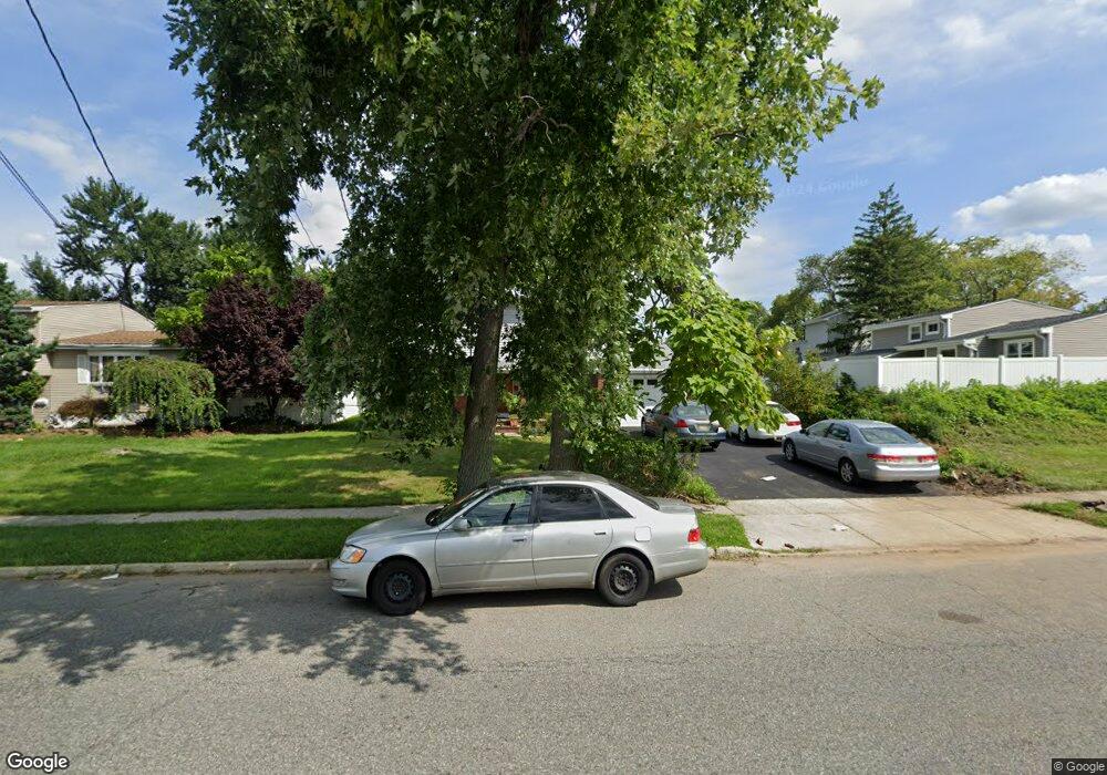 132 Throckmorton Ln, Old Bridge, NJ 08857 - photo 1