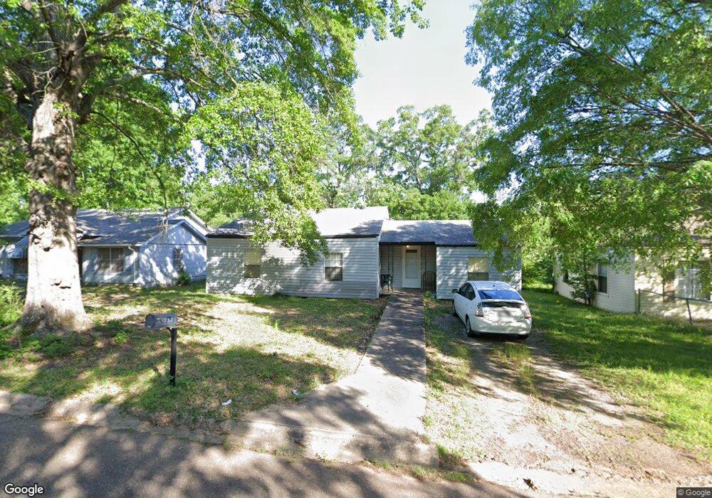 737 Arizona Ave, Wake Village, TX 75501 - photo 1