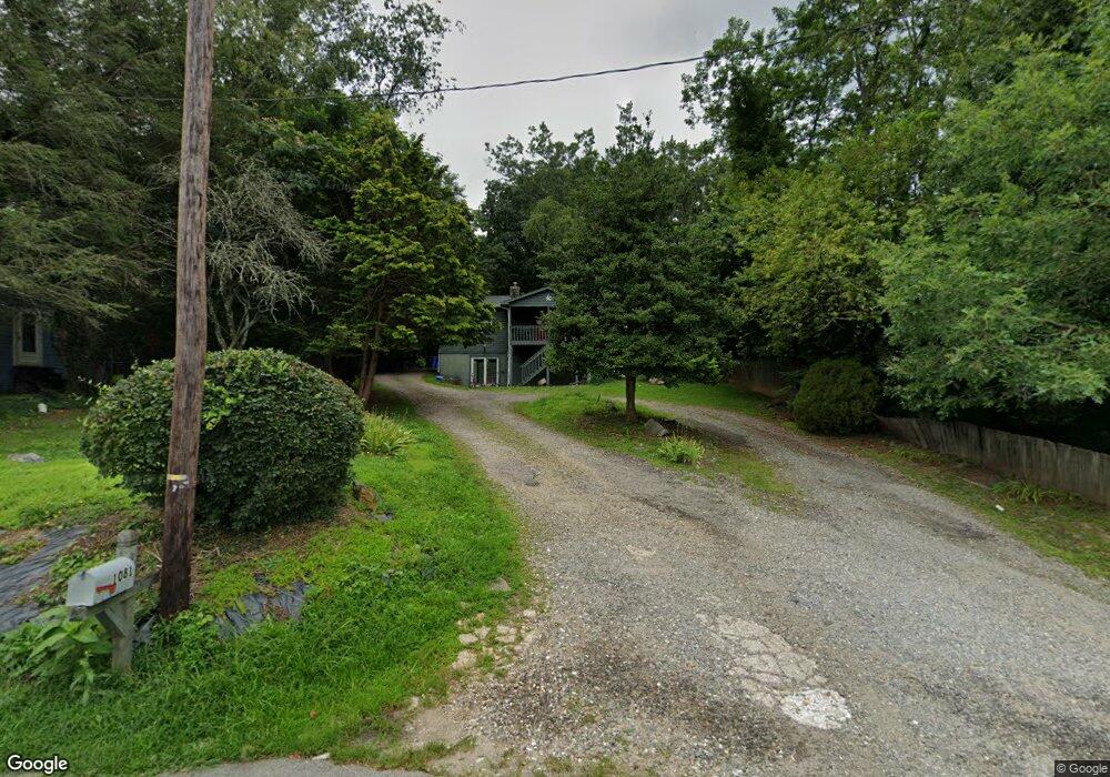 1081 W Chapel Rd, Asheville, NC 28803 - photo 1