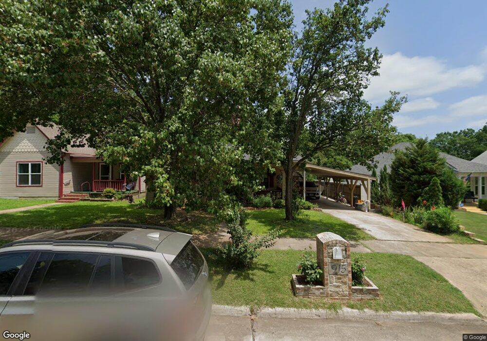 915 W Shepherd St, Denison, TX 75020 - photo 1