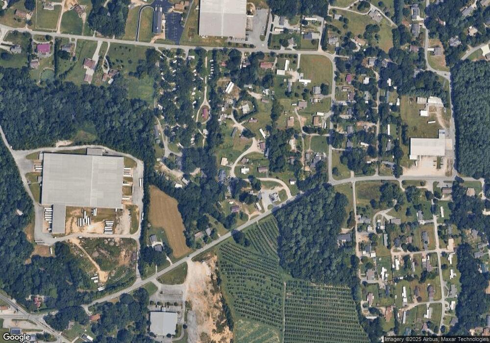 100 Clear Oak Rd, Hendersonville, NC 28792 - photo 1