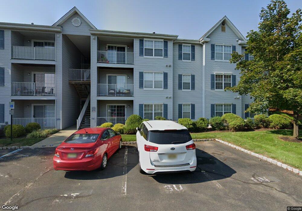 612 Stratford Place unit 612, Bound Brook, NJ 08805 - photo 1