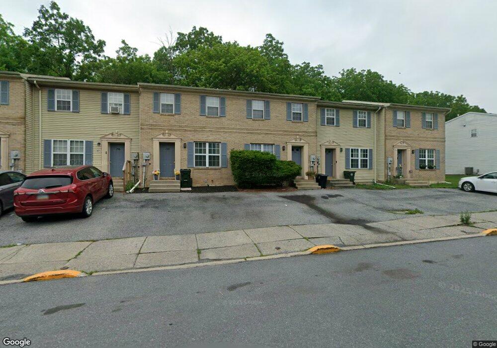 310 Old Forge Dr, Bath, PA 18014 - photo 1