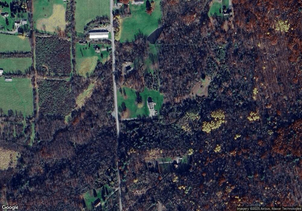 422 Orchard Dr, Falls, PA 18615 - photo 1