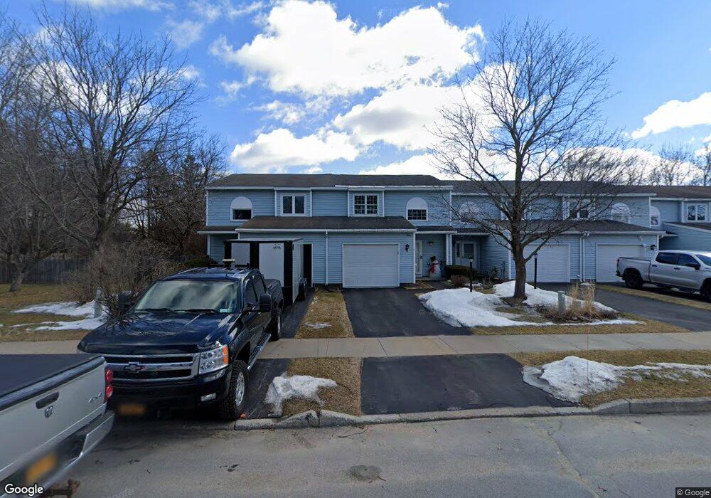 4 Tompion La, Saratoga Springs, Inside, NY 12866 - photo 1