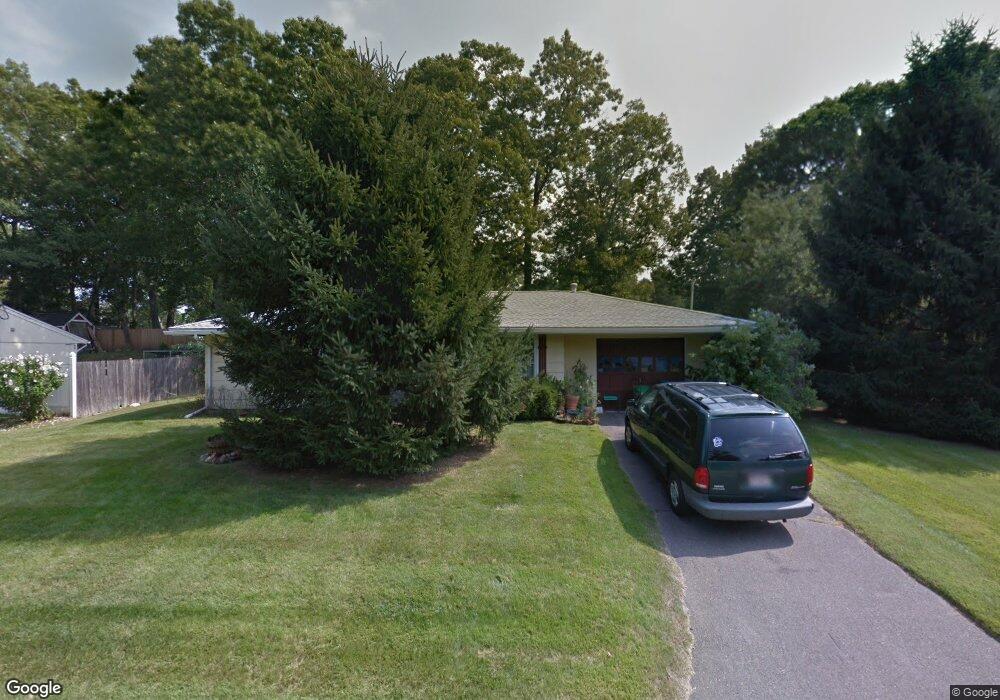 118 Yvonne Rd, Bellingham, MA 02019 - photo 1