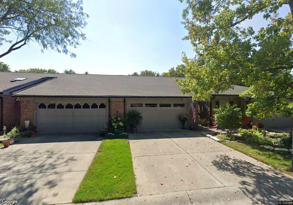 1061 Hampton Ct unit 2214, Indianapolis, IN 46260 - photo 1