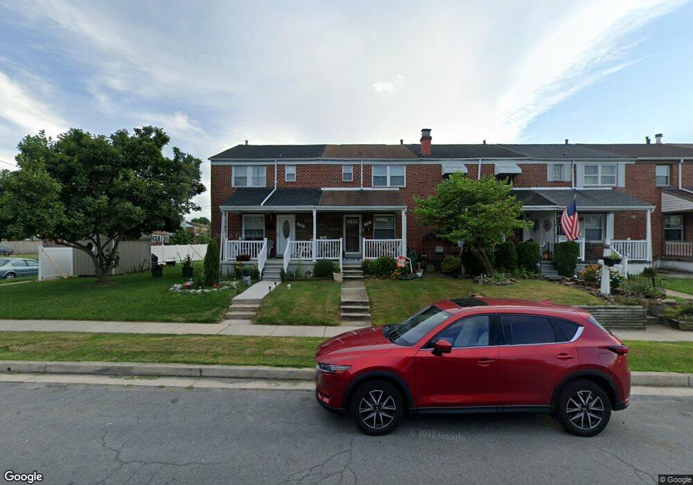 1036 Foxchase Ln, Essex, MD 21221 - photo 1