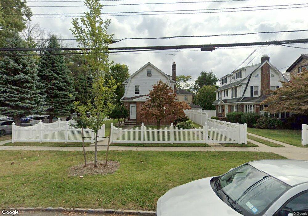 21720 43rd Ave, Bayside, NY 11361 - photo 1