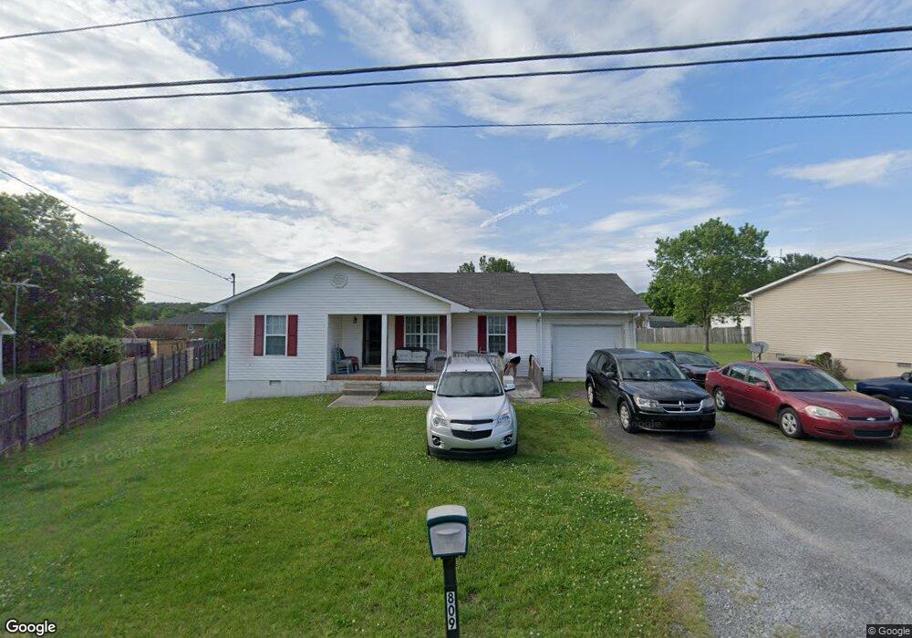 809 Shoma Dr, Shelbyville, TN 37160 - photo 1