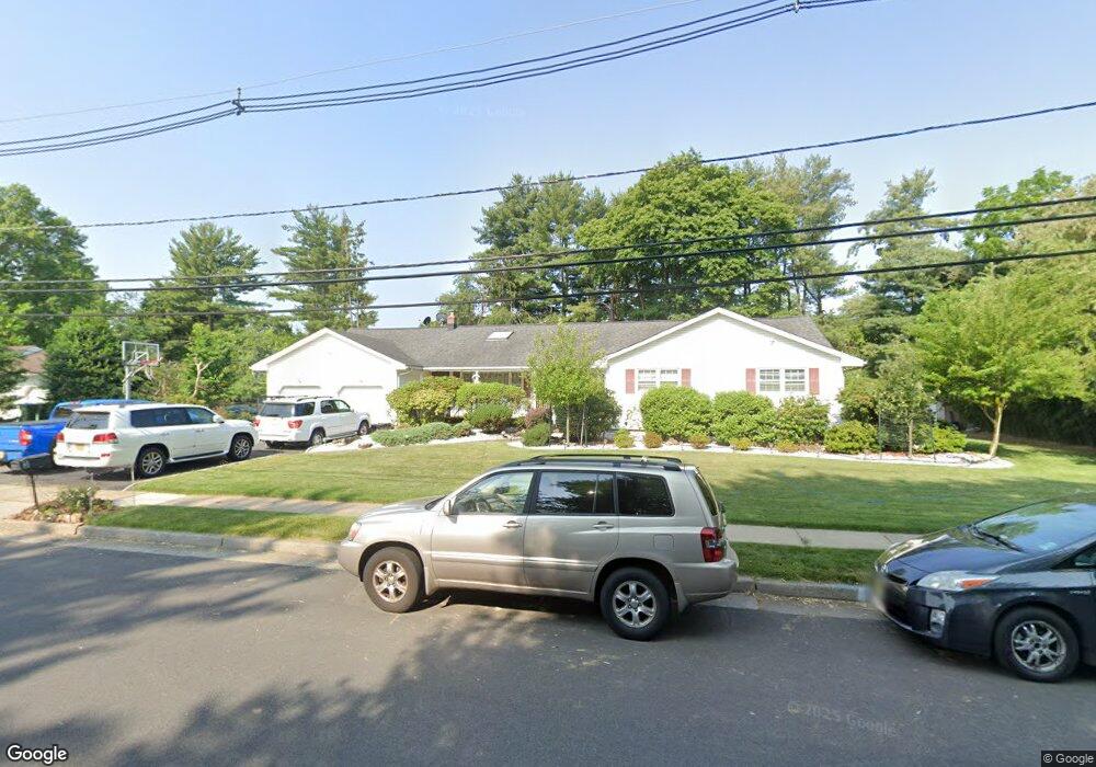 3 Robin Rd, Edison, NJ 08820 - photo 1