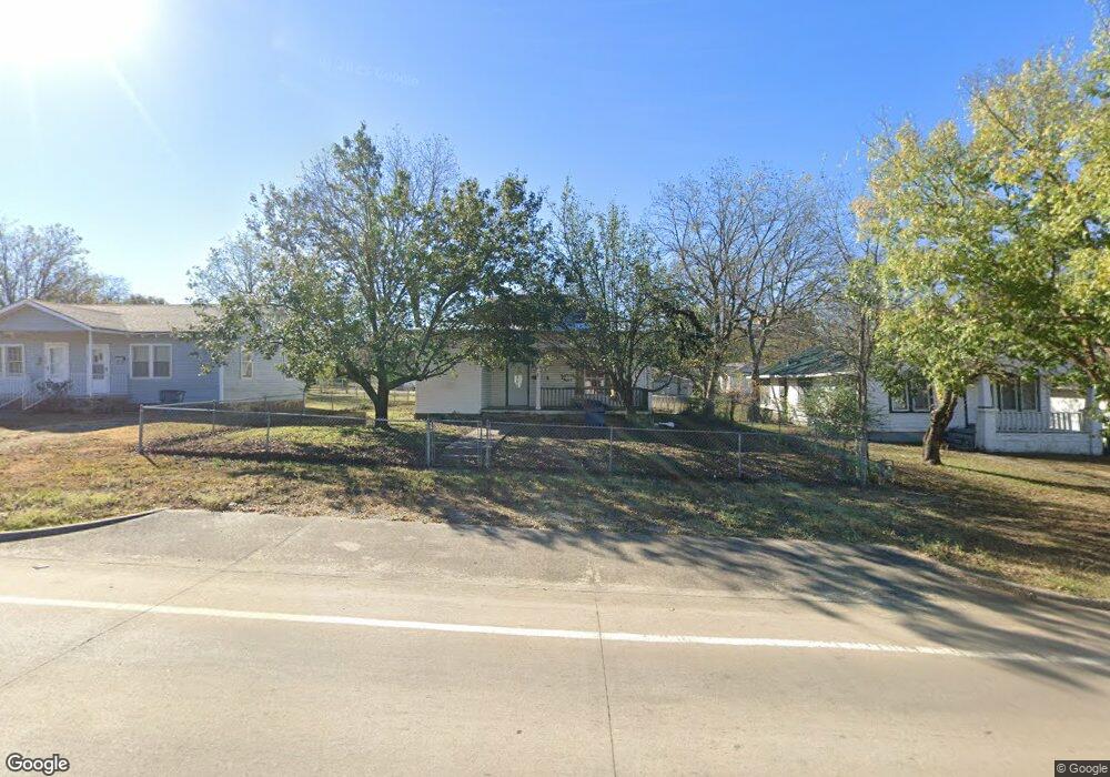 220 E Monroe Ave, McAlester, OK 74501 - photo 1