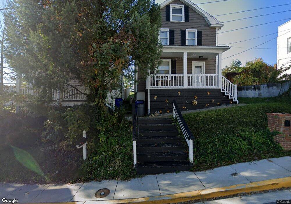 114 W B St, Brunswick, MD 21716 - photo 1