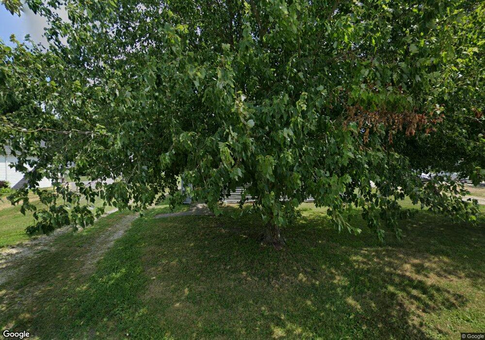 914 2nd St, Covington, IN 47932 - photo 1