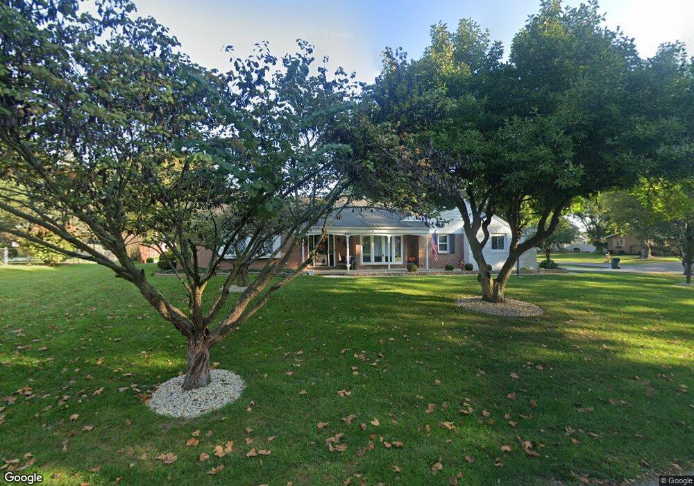 2122 Wyandot Dr, Lima, OH 45806 - photo 1