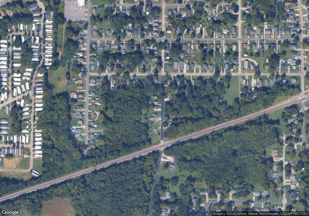 328 Chestnut St, Geneva, OH 44041 - photo 1