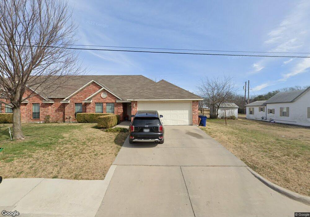 307 S Arthur St, Decatur, TX 76234 - photo 1