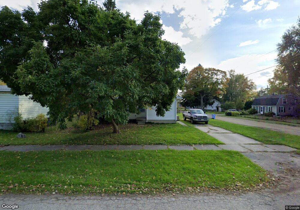 825 Dunlap St, Lansing, MI 48910 - photo 1