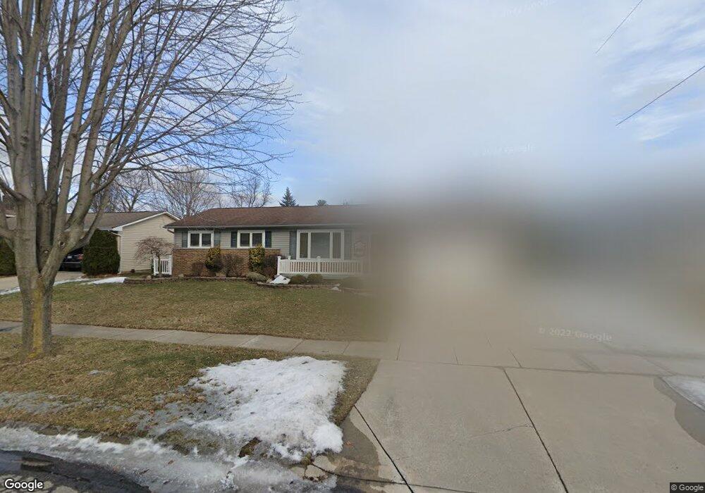 932 Meadow Dr, Davison, MI 48423 - photo 1