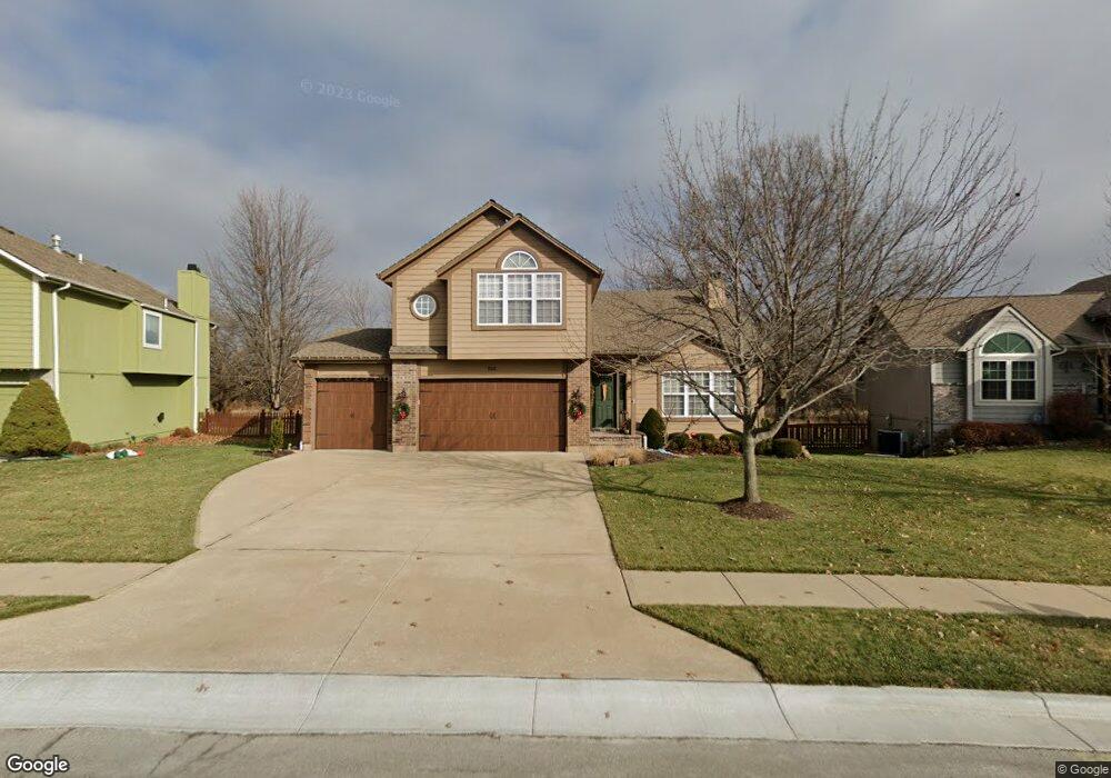 615 Old Paint Rd, Raymore, MO 64083 - photo 1