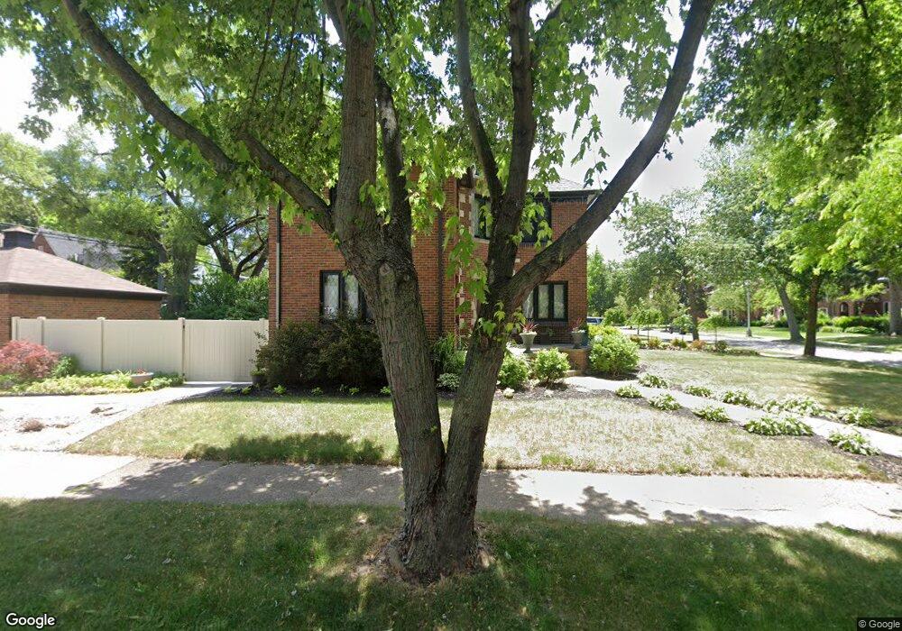 1392 Grayton St, Grosse Pointe Park, MI 48230 - photo 1