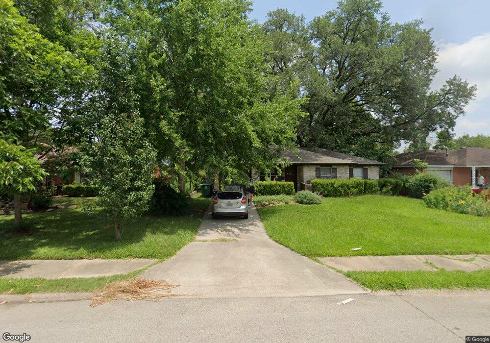 4722 Carleen Rd, Houston, TX 77092 - photo 1